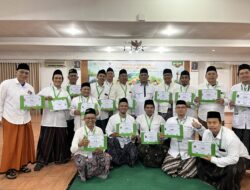Sebanyak tujuh belas Peserta Pendidikan Menengah Kepemimpinan Nahlatul Ulama (PMKNU) dari PC NU Jakbar Lulus Semua